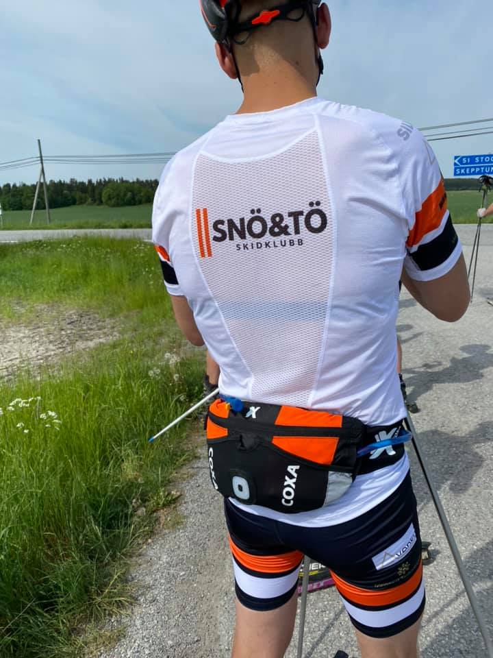 Glöm inte bort att dricka i värmen!