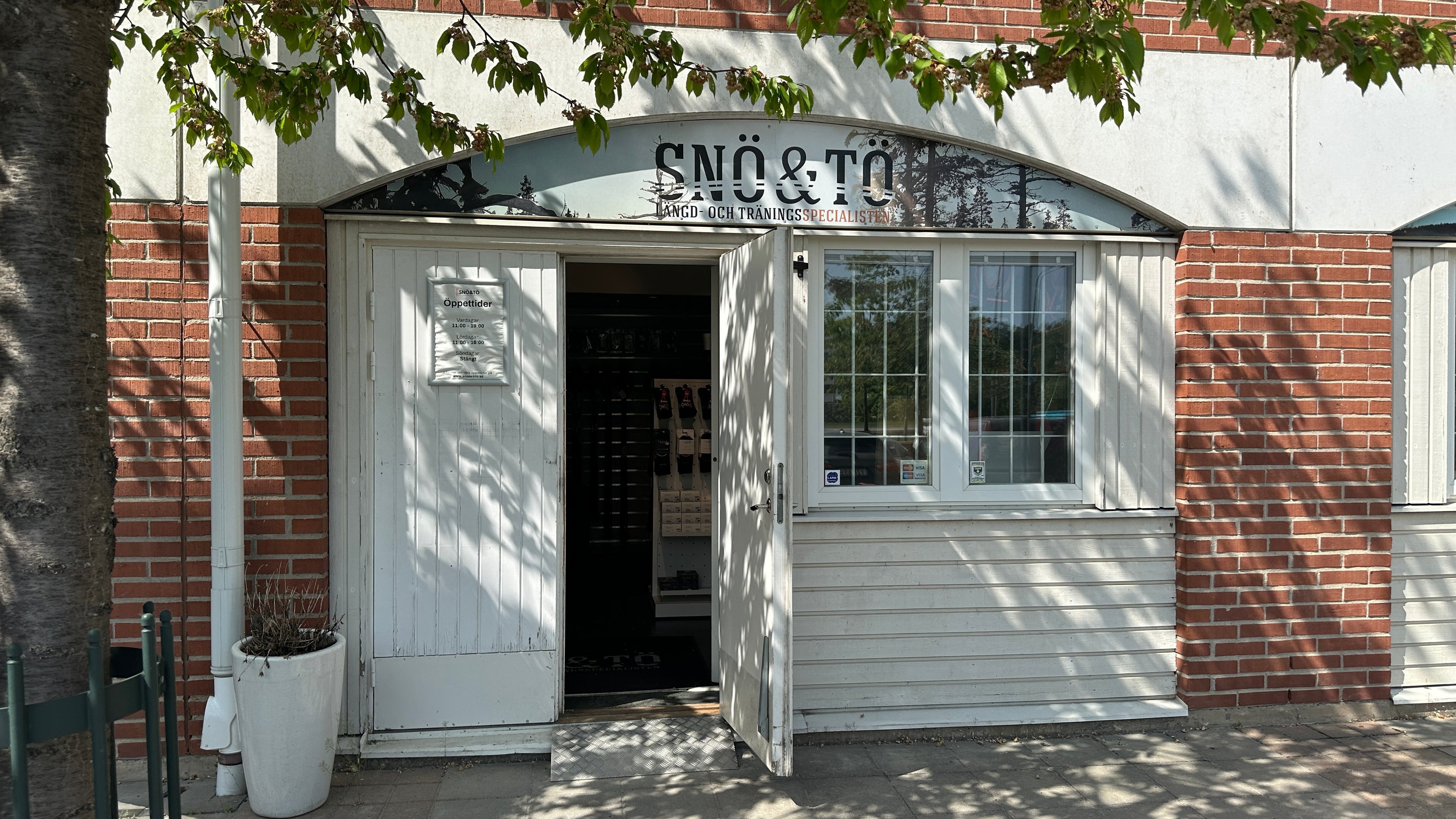 Denna vecka (v.21) är butiken stängd fredag, lördag och söndag.